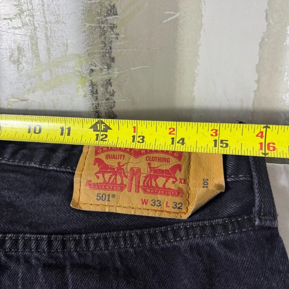 Levi’s 501 Mens Straight Leg Jeans Black Denim 5-Pocket Outdoor Size 33x32 - Picture 16 of 16